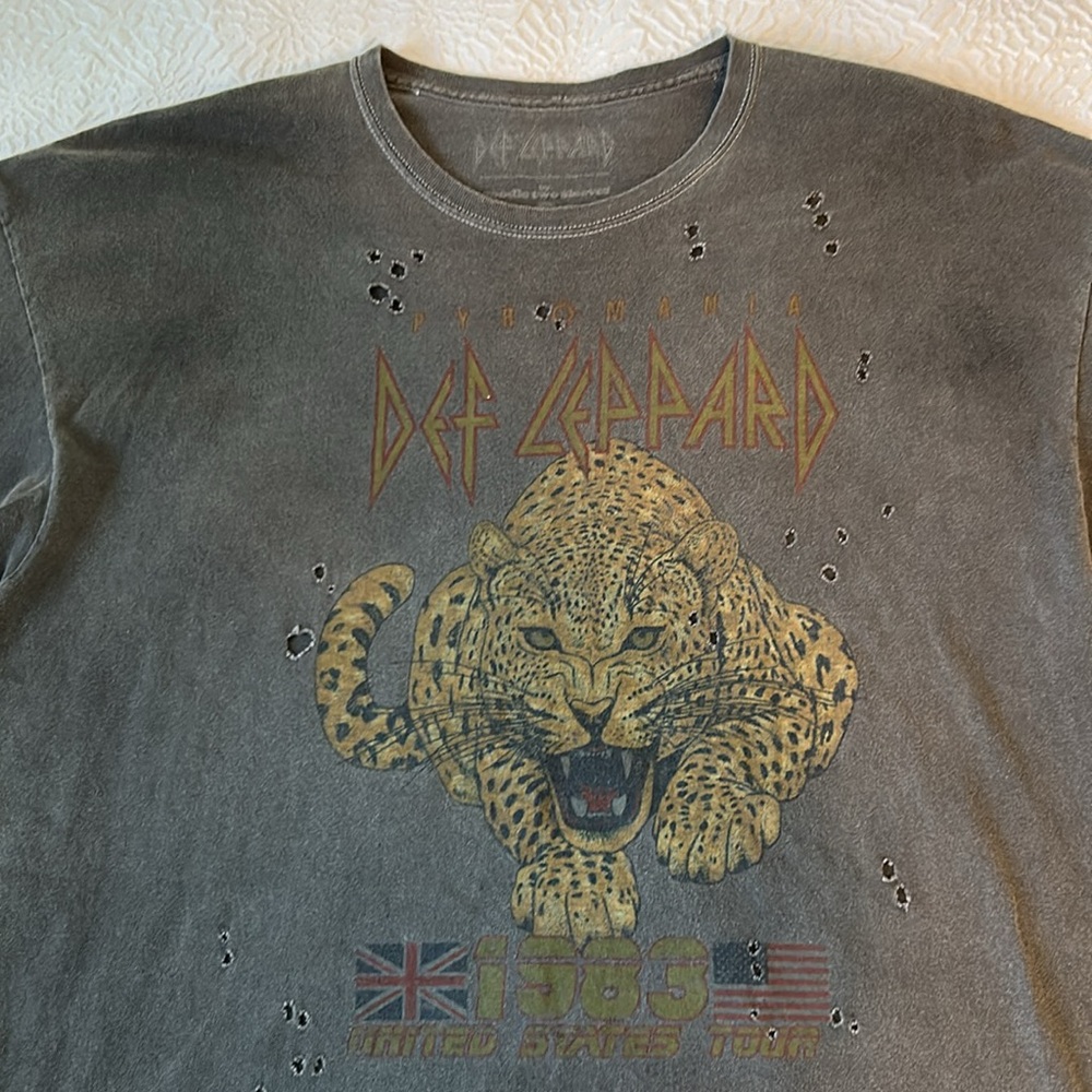 Urban Outfitters Def Leppard Tee